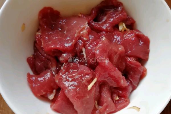 牛肉荷兰豆苗汤的做法图解6