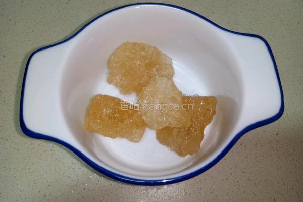 雪燕桃胶炖牛奶的做法图解7