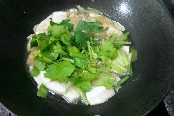 芹菜豆腐的做法图解6