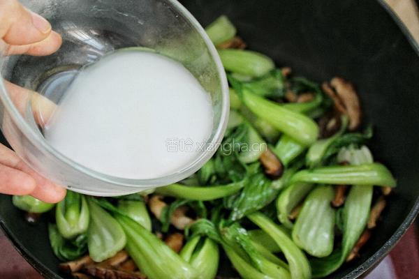 香菇炒油菜的做法图解10