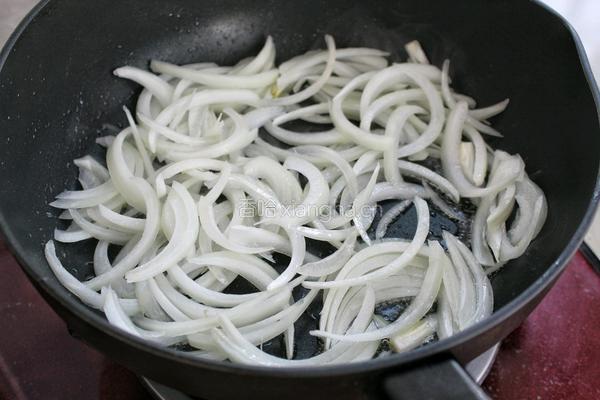 洋葱辣椒炒肉皮的做法图解7