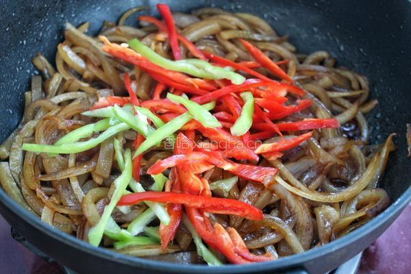 洋葱辣椒炒肉皮的做法图解10