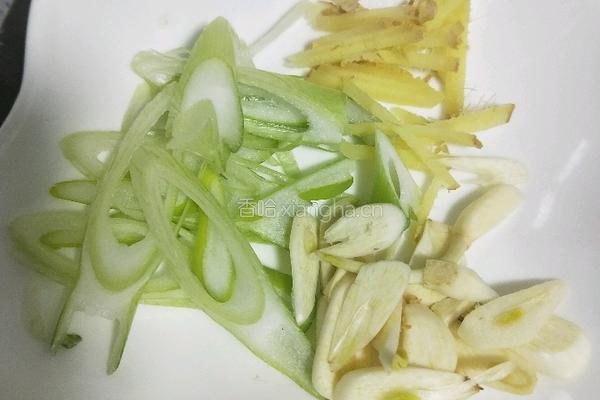 三鲜烧烤麸的做法图解5