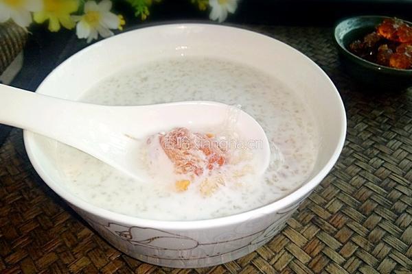 雪燕桃胶炖牛奶的做法图解10