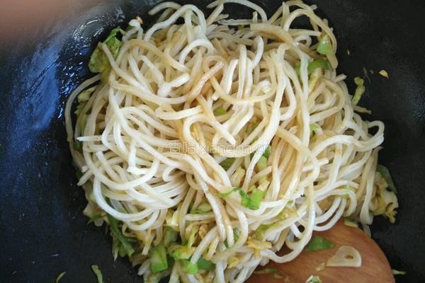 家常炒饼丝的做法图解6