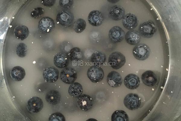 宝宝辅食（蓝莓山药糕）的做法图解2
