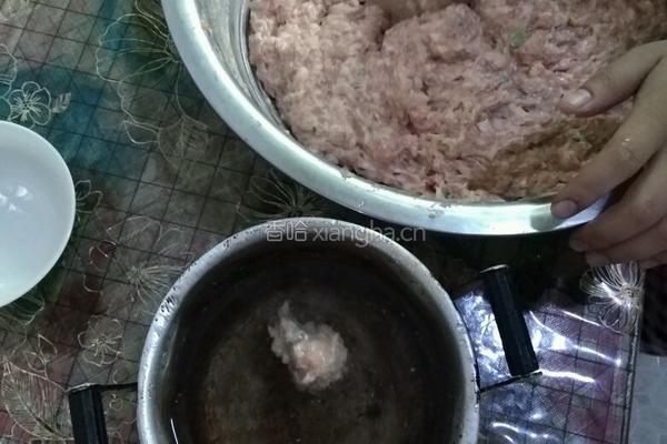 炸丸子的做法图解3