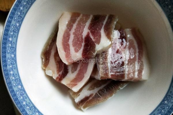 五花肉蒸豆腐的做法图解2