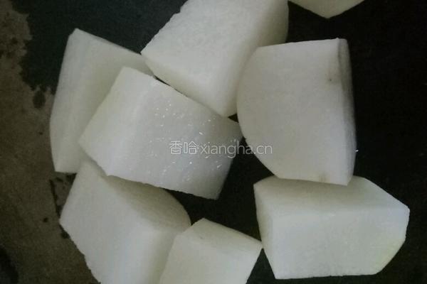 筒骨炖萝卜的做法图解2