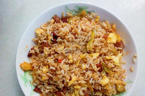 腊肠蛋炒饭的做法图解7