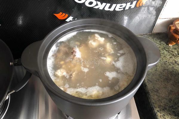 牛骨筋煲黄豆的做法图解9