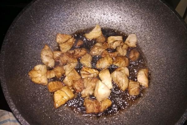红烧肉炖土豆的做法图解8