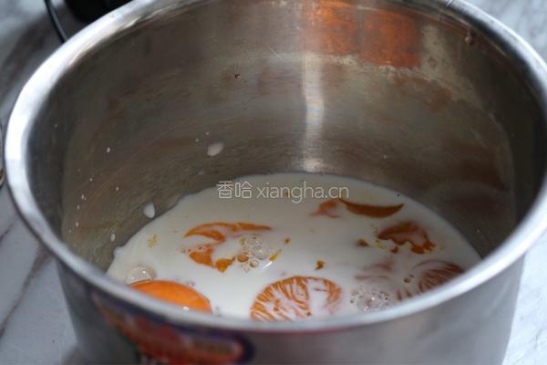 红丝绒蛋糕卷的做法图解4