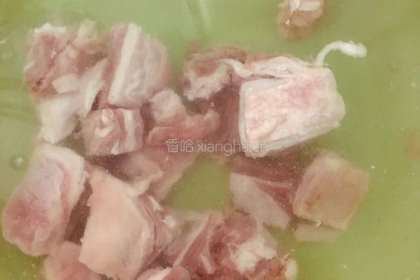 白萝卜羊排汤的做法图解3