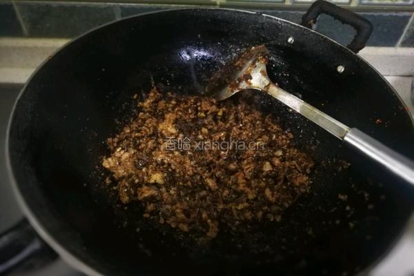 梅干菜肉馅黄甄糕的做法图解5