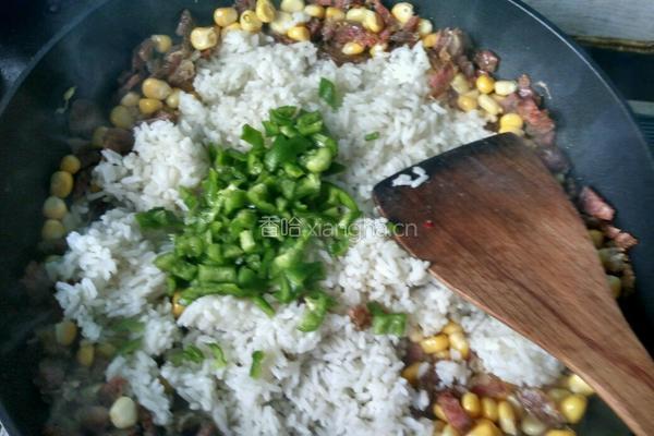 腊肠炒饭的做法图解11