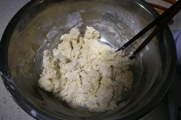 火腿圈香肠披萨的做法图解6