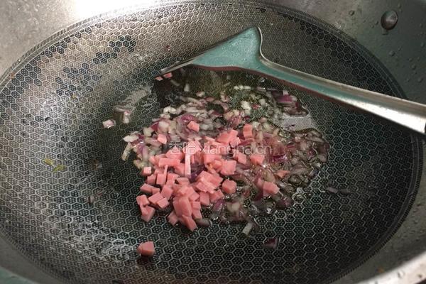 日式蛋包饭的做法图解3