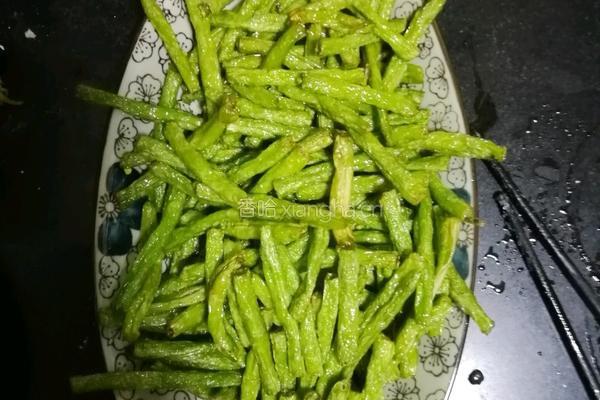 豆角闷茄子的做法图解4