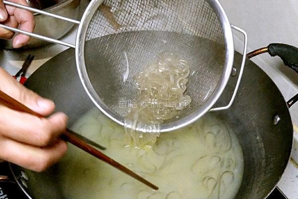 鲁菜大师蒋家常菜肉丝凉偏粉的做法图解2