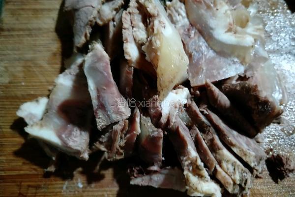 洋葱炒卤牛肉的做法图解3