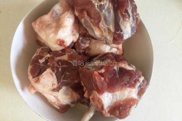 红烧猪棒骨的做法图解1