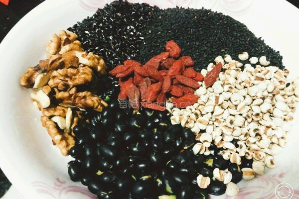 黑芝麻糊的做法图解1