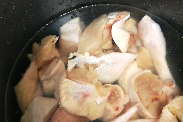 鸡肉炖粉条的做法图解2