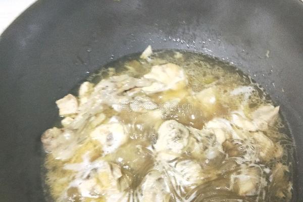 鸡肉炖粉条的做法图解5