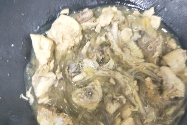 鸡肉炖粉条的做法图解6