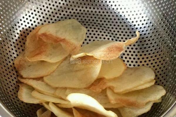  油炸土豆片的做法图解2