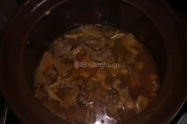 莲藕山药公鸡汤的做法图解7