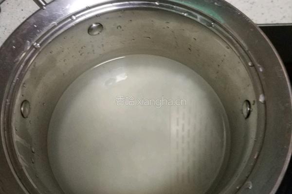 虾仁什锦锅巴饭的做法图解3