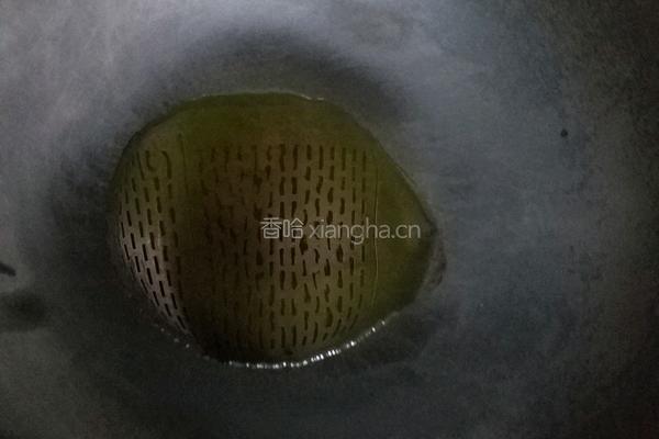 虾仁什锦锅巴饭的做法图解5