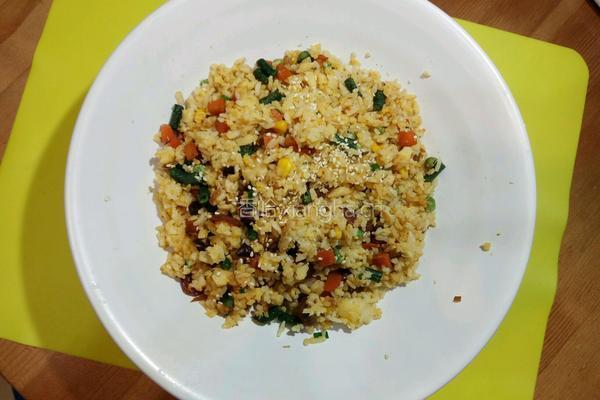 鹏鹏炒飯的做法图解7