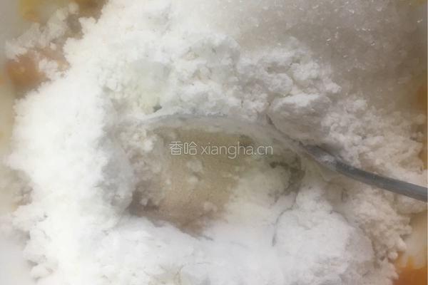 南瓜豆沙卷的做法图解3
