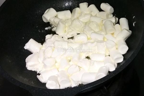 蔓越莓花生牛轧糖的做法图解5