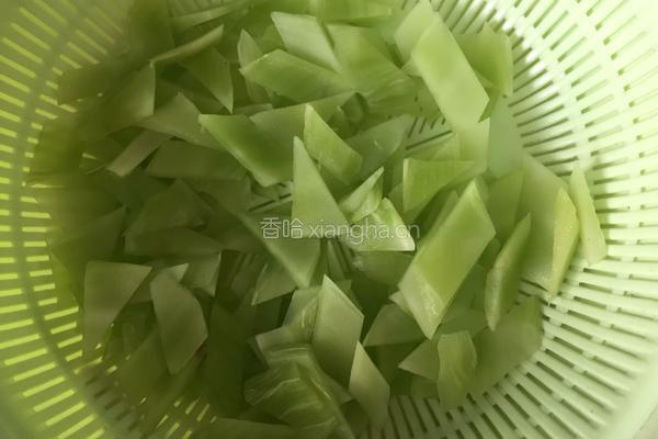 莴笋炒肉的做法图解4