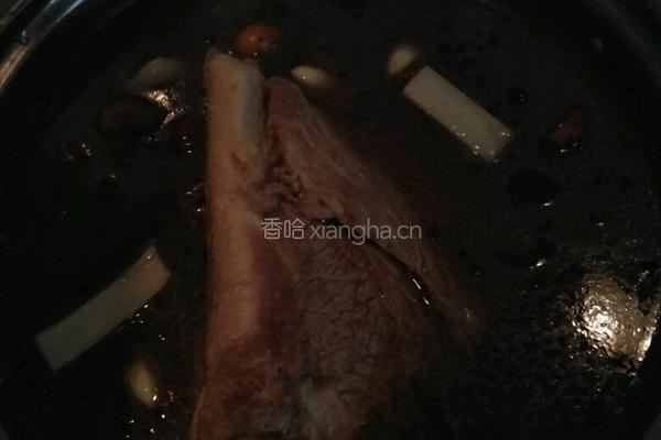 酱肘子的做法图解6