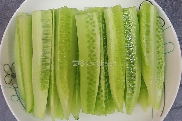 爽口黄瓜的做法图解3