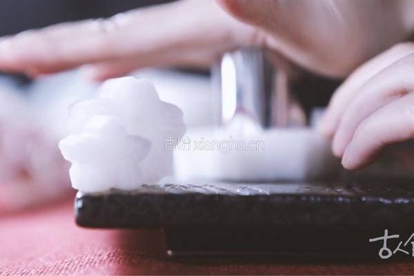 白玉干贝丨若以黄蕊点凝脂，金玉相随鲜中欢的做法图解2