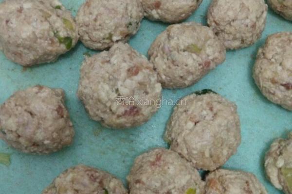 家常猪肉豆腐丸子的做法图解7