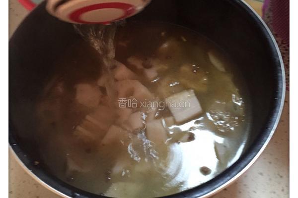 腊鸭焖藕的做法图解6