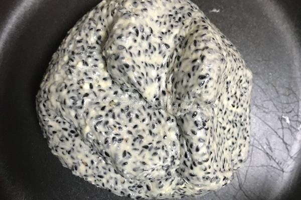 黑芝麻牛轧糖的做法图解9