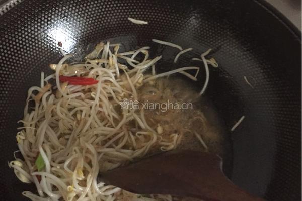 炒绿豆芽的做法图解7