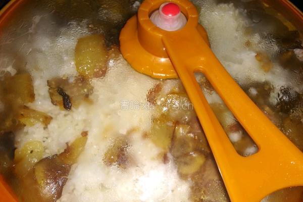 蚕豆豌豆焖饭的做法图解11