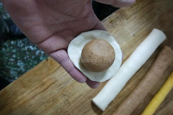 蛋黄椰蓉包的做法图解10