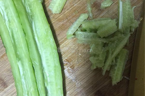 凉拌黄瓜的做法图解3