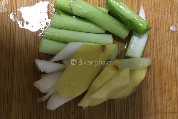 菠萝咕噜肉的做法图解3