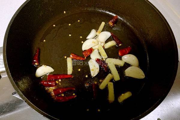 干煸鸡块的做法图解10